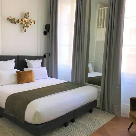 Maison Labruyère - Jardin Public Appartement *